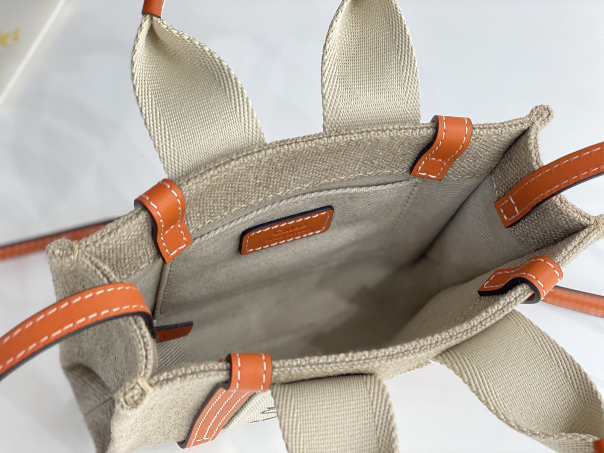 Chloe Mini Woody Tote Bag In Linen